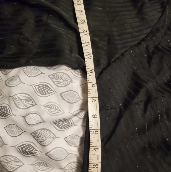 Faux wrap top - Picture 7 of 11